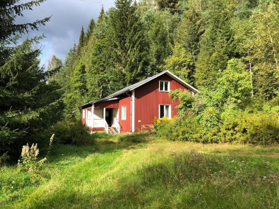 Little Forest House "Our Little Farm" Ekshärad 外观 照片